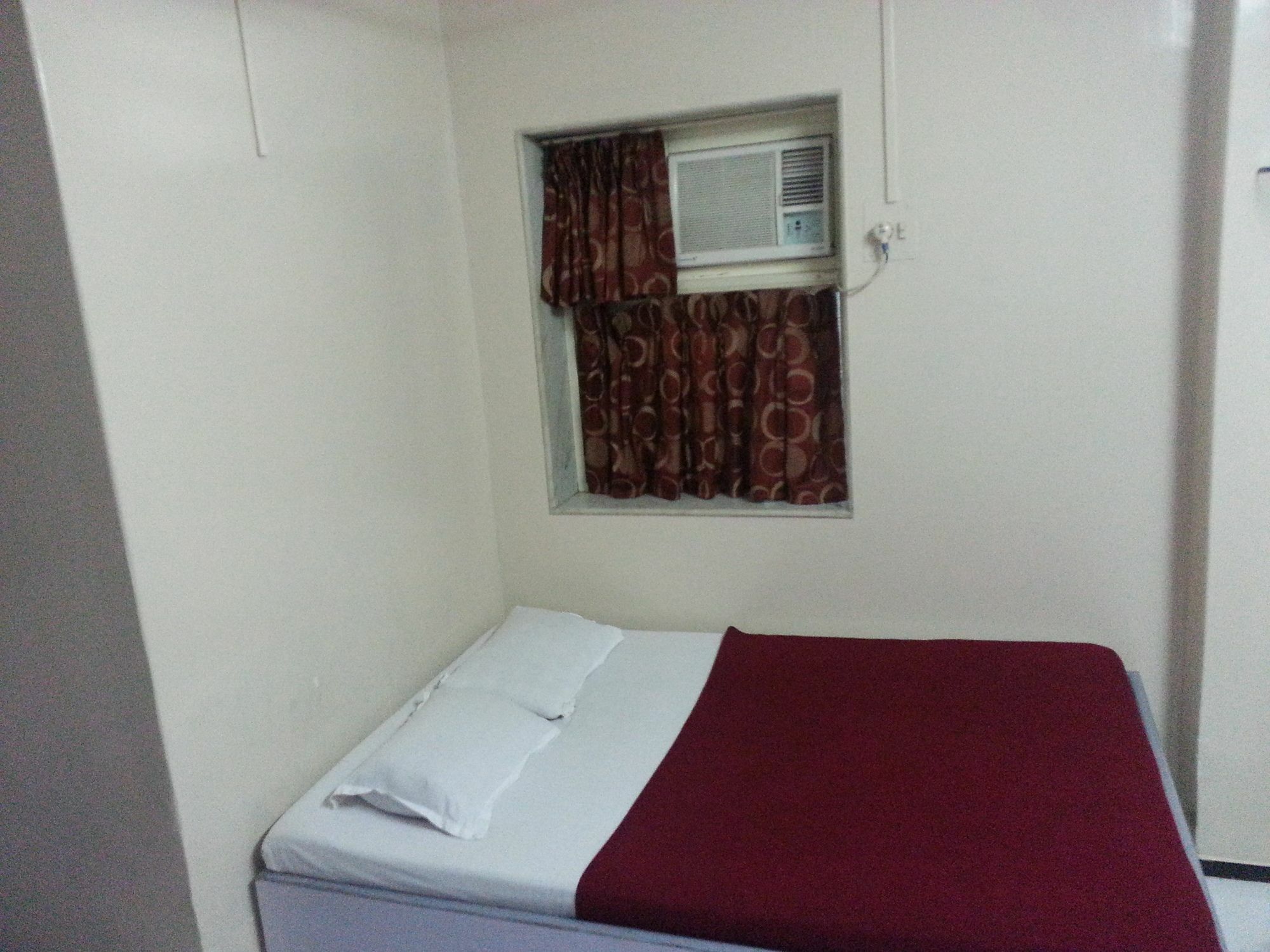 New Metro Guest House Bombaim Exterior foto