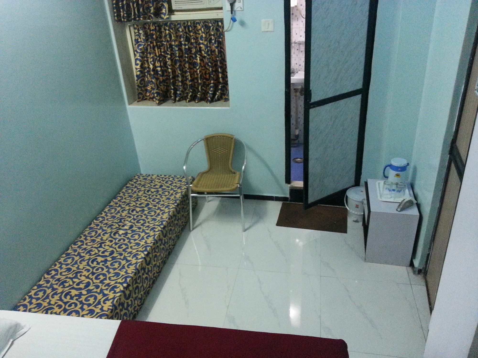 New Metro Guest House Bombaim Exterior foto